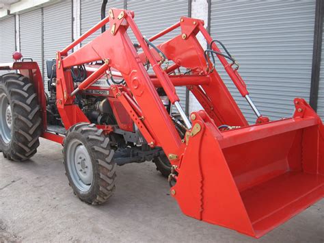 MF240 Tractor With Loader – Surplus