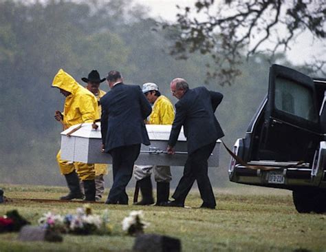 Atf Raid On Waco Branch Davidians 20th Anniversary Photos Abc News