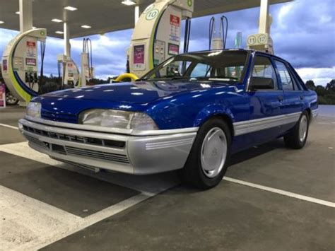 Holden Vl Commodore Melbourne Old School Cruisers