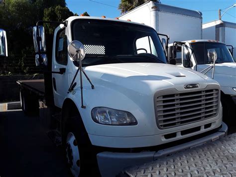 2014 Freightliner M2 106 For Sale Flatbed 554111