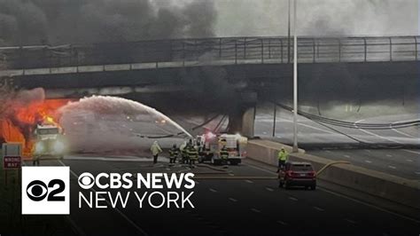 Fiery I 95 Crash Causing Incredible Traffic Jams Connecticut Gov Says Youtube