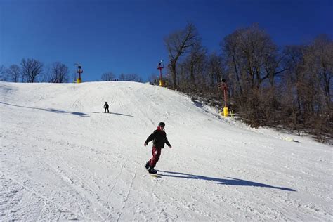 Skiing Near Me: Snow Creek Is The Kansas City Ski Destination - Travel ...