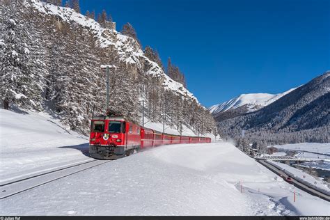 Rhb Ge Ii Mit Re Landquart St Moritz Am Januar Bei