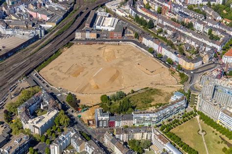 Düsseldorf von oben Baustelle zum Neubau einer Mehrfamilienhaus