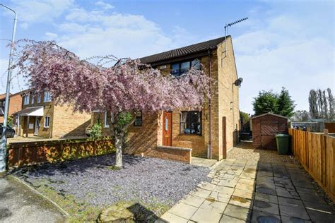 Isle Bridge Road Outwell Norfolk 2 Bed Semi Detached House £180 000