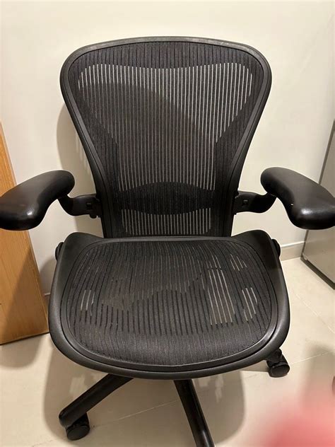Herman Miller Aeron Size B 傢俬＆家居 傢俬 椅子 Carousell