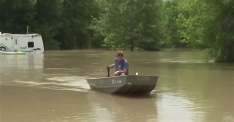 Texas residents react to state's deadly flooding