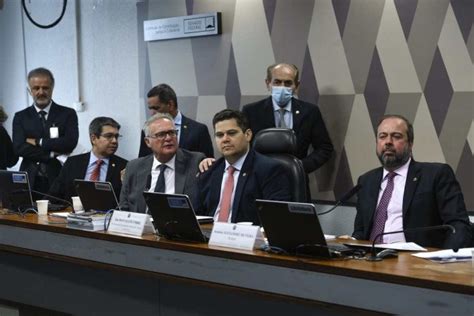 PEC da Transição é desidratada e vai ao plenário do Senado nesta quarta