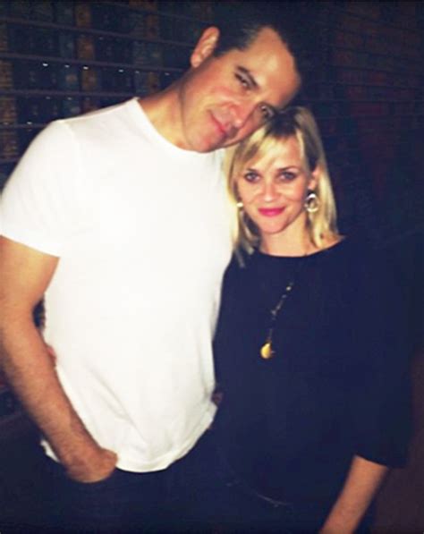 Reese Witherspoon, Jim Toth Celebrate Fourth Wedding Anniversary: Pic ...