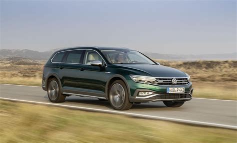 Volkswagen Passat Variant Gte Dsg Plug In Hybrid Nuove Listino