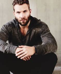 Hot Male Celebs On Pinterest Ben Hardy Alan Ritchson And Chris Pratt