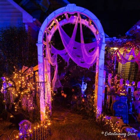 DIY Halloween Graveyard Ideas: How to Make a Halloween Cemetery ...