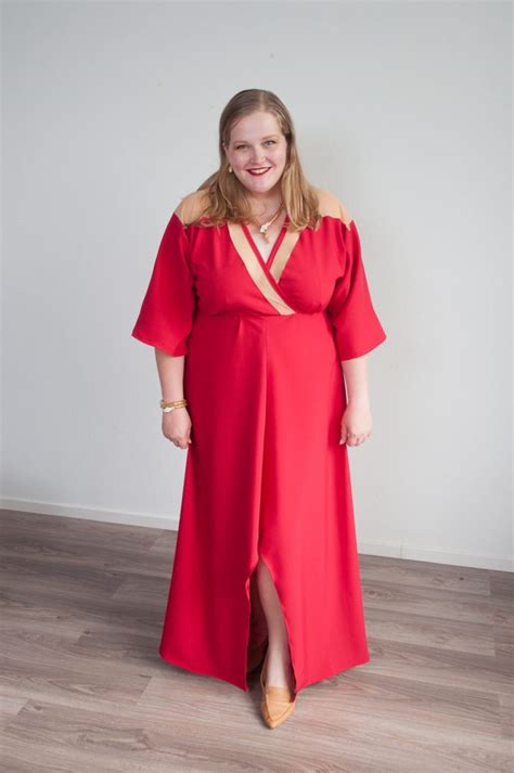 Vogue Patterns Misses Deep V Kimono Style Dresses With Self Tie