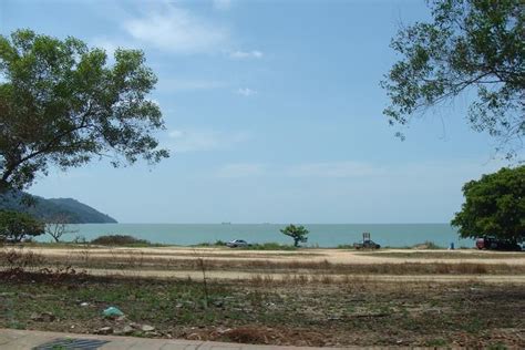 Cherry Berry : Photo of the Day: Batu Ferringhi Beach