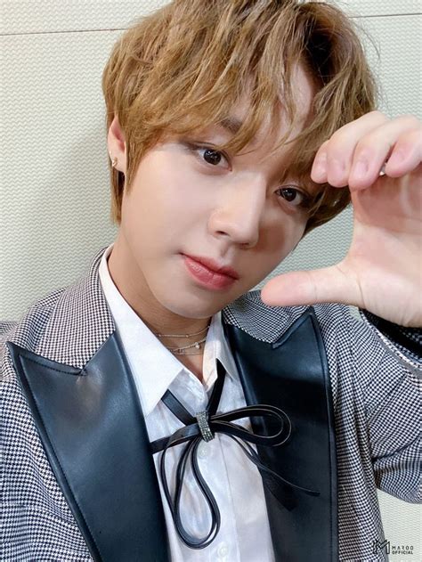 Pingl Par Jihoonie Sur Park Jihoon