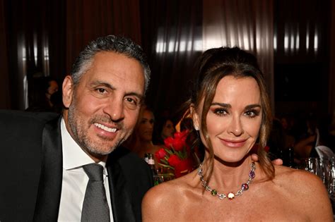 Kyle Richards And Mauricio Umanskys Marriage Timeline The Daily Dish