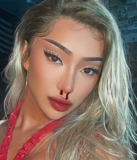 Fotogalerie Influencerka Nikita Dragun