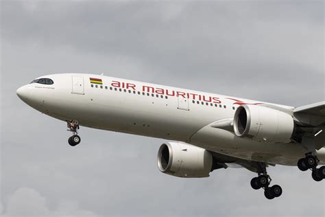 B Nbv Airbus A Air Mauritius Jake Allsup Flickr