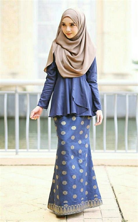Fesyen Baju Songket Keith Martin