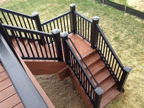 Outdoor Living: Rochester Hills Composite Deck Construction