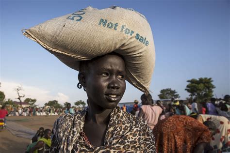 sudan_refugeecrisis016: DISPLACED BY WAR SOUTH SUDAN: Paula Bronstein Photojournalist