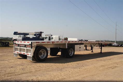 2006 Reitnouer 48 FT ALUMINUM Tandem Axle Aluminum Flatbed Trailer