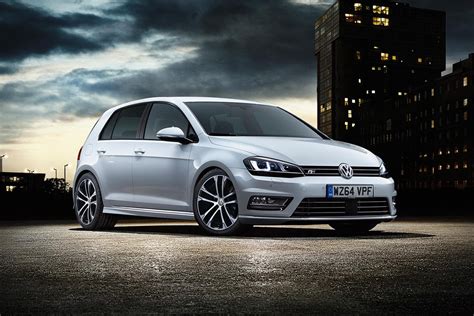 Volkswagen launches new R-line trim level for Golf | What Car?