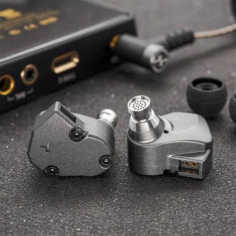 Chi Fi IEM Review TinHiFi C2 Mech Warrior Studio Tuning Like Sound