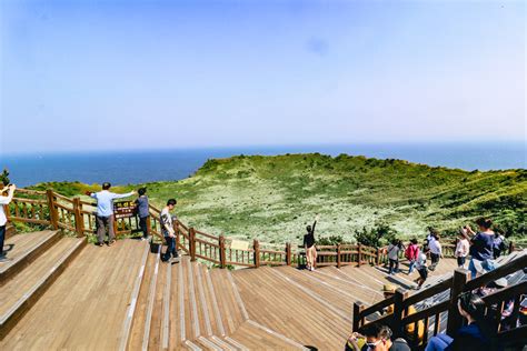 Hiking Sunrise Peak Seongsan Ilchulbong An Icon Of Jeju Island