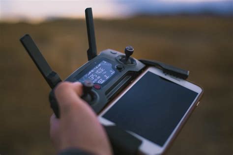 Drone Controllers A Look At How They Work And Important Terminology