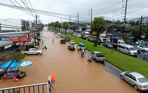 Phuket Still Affected By Floods Power Outages And Mudslides Globe