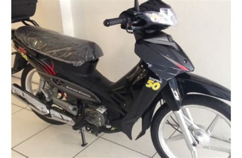 Descubra se moto de 50 cilindradas 50cc Precisa de Habilitação