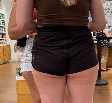 Ass Cheeks Hanging Out Lulu Shorts Short Shorts Volleyball Forum