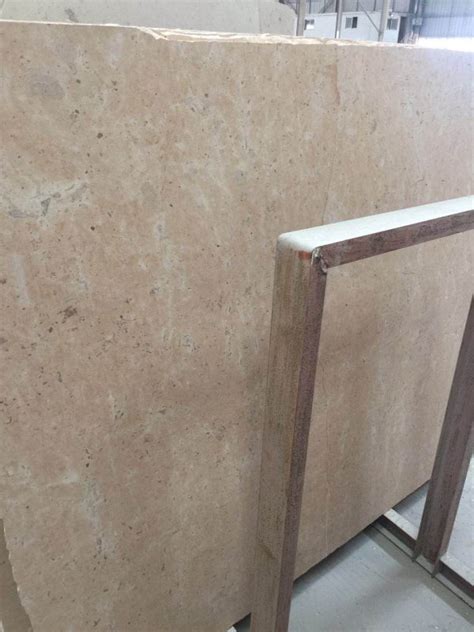 China Jura Beige Limestone Slab Yellow Limestone Natural Stone Supplier