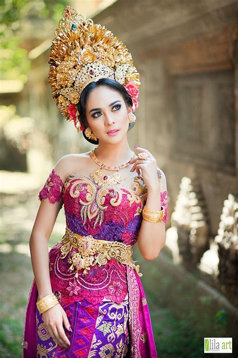 Balinese Bali Fashion Indonesian Women Traditional Dresses