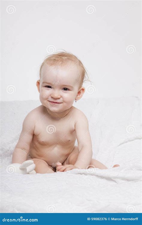 Muchacha Sonriente Del Niño Foto de archivo Imagen de sano