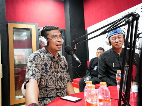 Tedy Rusmawan Sebaiknya Ada Hotline Service Disnaker Untuk Pencari