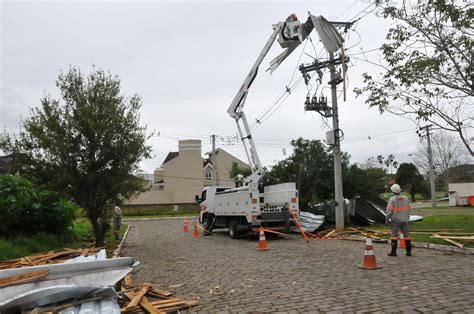 Baixa para 55 mil o número de clientes da RGE sem energia elétrica no