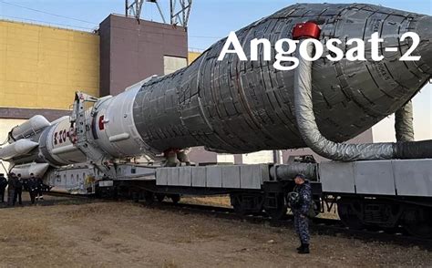 Angola Le Satellite Angosat Construit Par Moscou Est Enfin