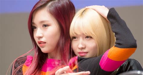 9 Times Mina And Momo Proved They Have A Special Relationship — Koreaboo