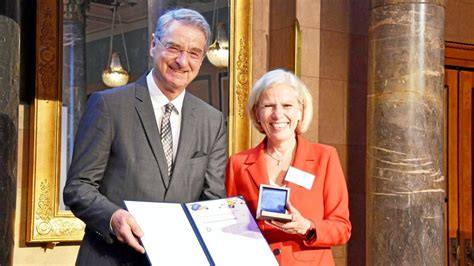 BDI Medaille für Weimarer Internisten Reinhard Fünfstück