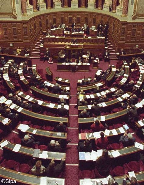 Harc Lement Sexuel Le Parlement Adopte D Finitivement La Nouvelle Loi