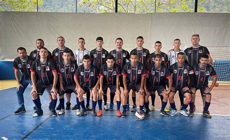 Futsal sub 21 de Artur Nogueira goleia e estreia vitória nos Jogos