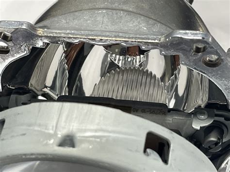 Біксенонові лінзи hella 3r оригінал під d1s: 2 000 грн. - Передні фари ...