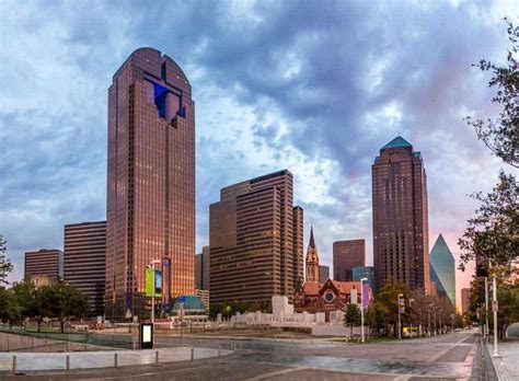 Dallas Arts District What To See Where To Eat Drink And Stay