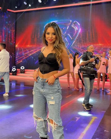 Quién Es Cande Lecce La Modelo Que Quiere Hundir A Marcelo Tinelli