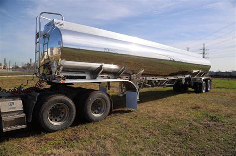 2024 Polar 9300 X 5 Double Bulkheads Dot 406 N3102 Fuel Tanker Trailer For Sale Pasadena Tx