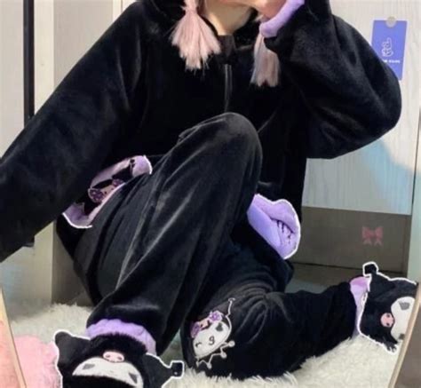 Kuromi Snuggie Kawaiipick