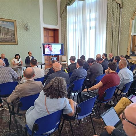 Raddoppio Ferroviario Messina Catania Riunione In Prefettura Sui