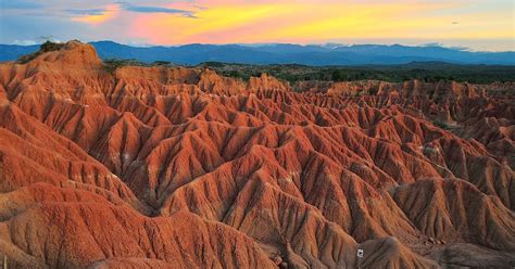 LUGARES PARA VISITAR EN COLOMBIA DESIERTO DE LA TATACOA HUILA